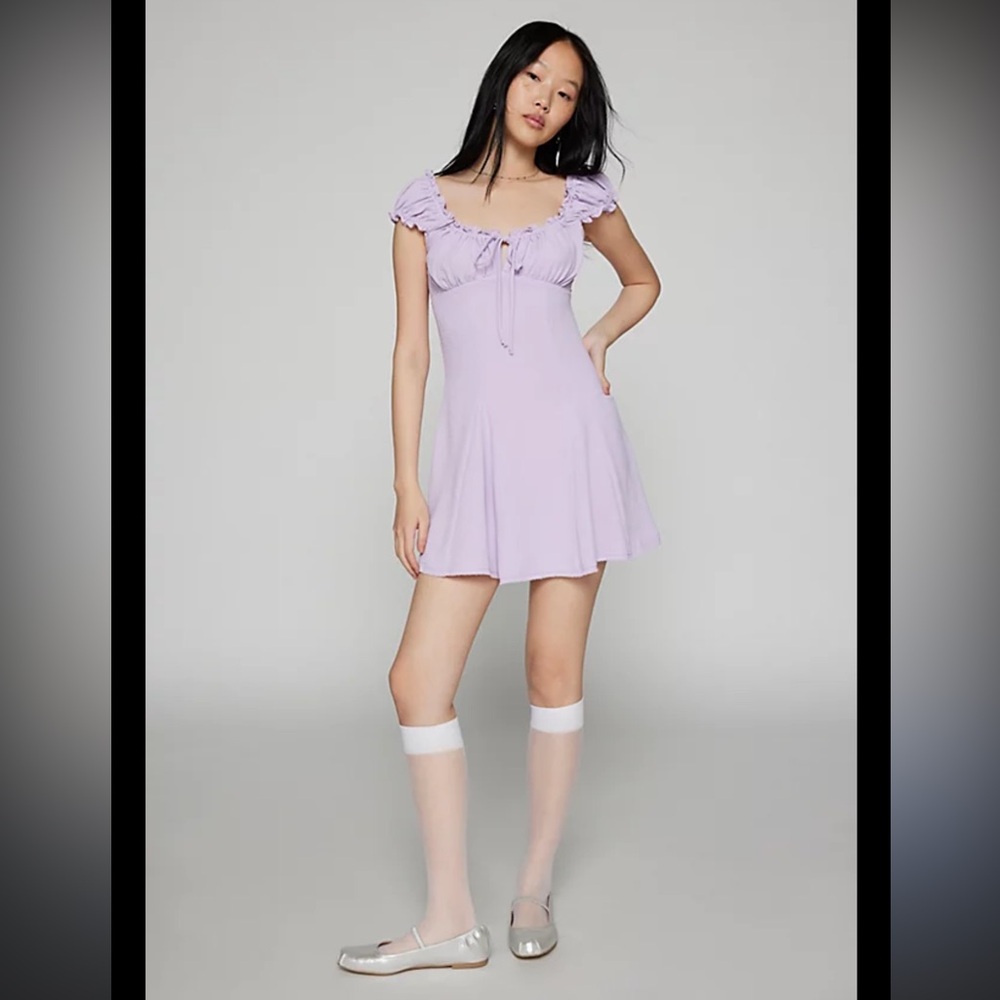 Kimchi Blue - Urban Outfitters - Melanie Lilac Ruffle Sleeve Dress